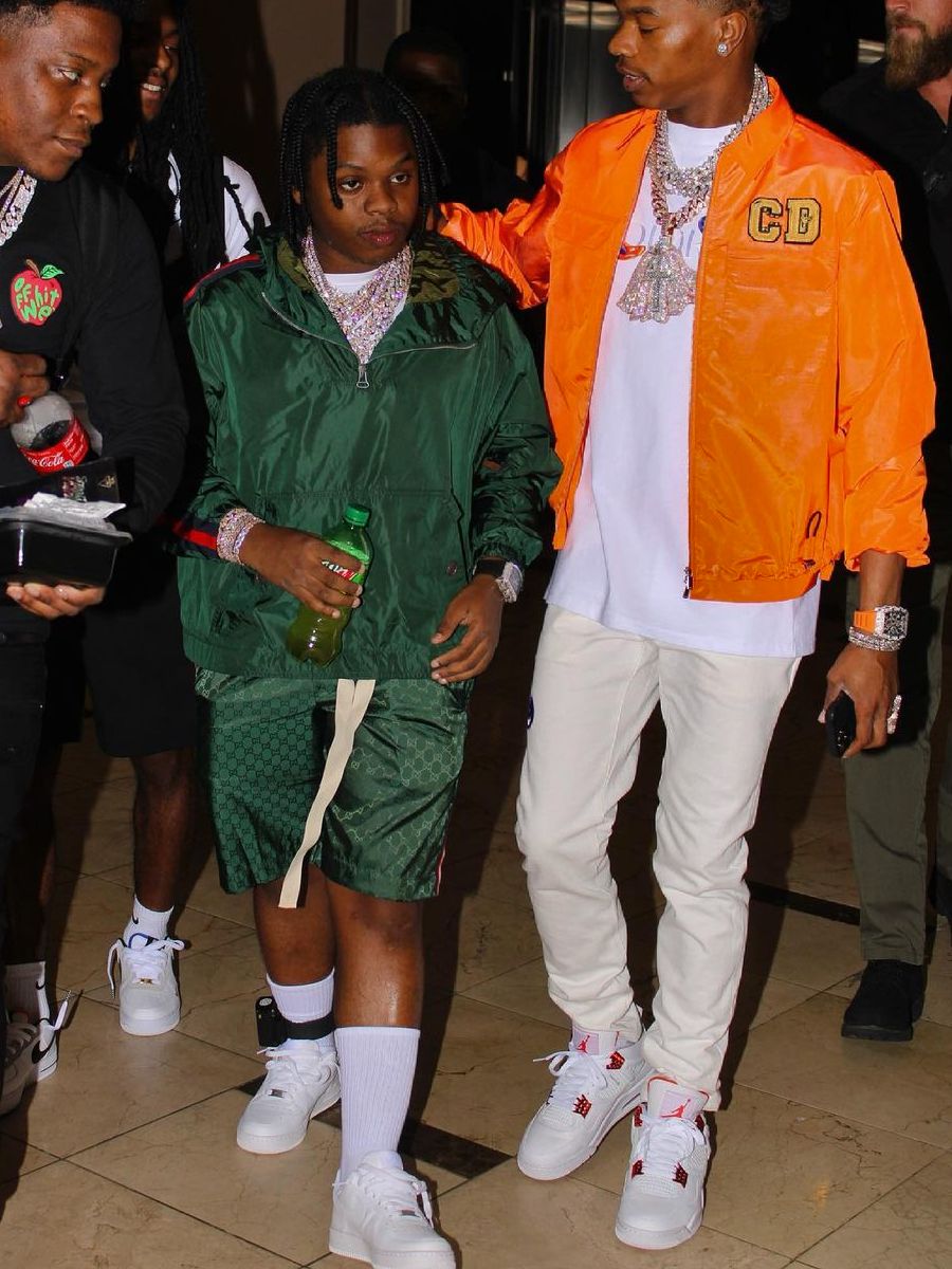 42 Dugg Wearing a Green Gucci, & Nike Outfit
