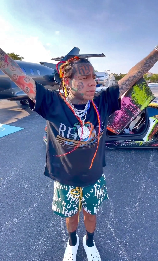6IX9INE Thanks His Fans On Instagram In a RHUDE & Crocs Outfit
