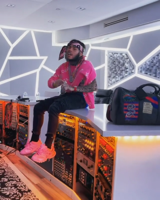 6ix9ine Wearing an All Pink Balenciaga Outfit With a Gucci Bag