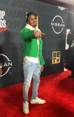 Benny The Butcher At The 2022 Bet Awards In Louis Vuitton And Amiri