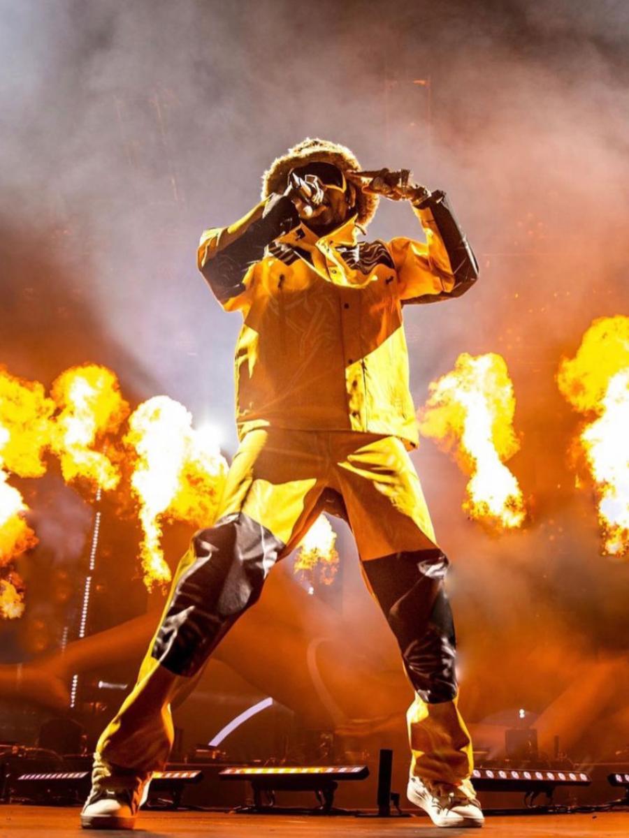 Future Performs in Fort Lauderdale In a Yellow Rick Owens & Supreme x ...