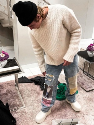 Justin Bieber Wearing Drew House Jeans With Bottega Veneta Boots