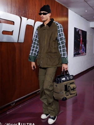 Kyle Kuzma Wearing A Khaki Plaid Field Jacket Brown Cargo Pants Hermes Bag And Rick Owens Sneakers