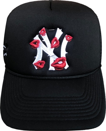 La Ropa Life Yankees Lips Trucker Hat
