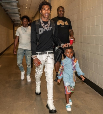 Lil Baby At Birthday Bash 2019 Wearing A Dior Sweatshirt Shoulder Straps With White Amiri Jeans And Alexander Mcqueen Sneakers