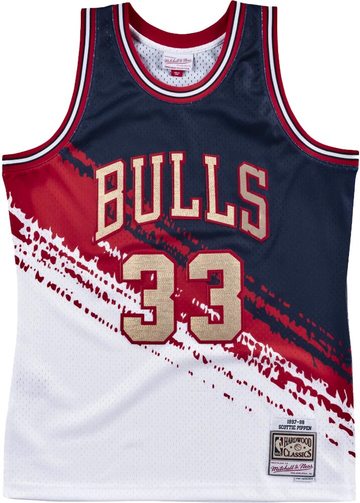 red and white bulls jersey