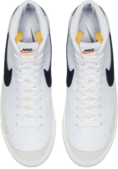 Nike White Blazer Mid 77