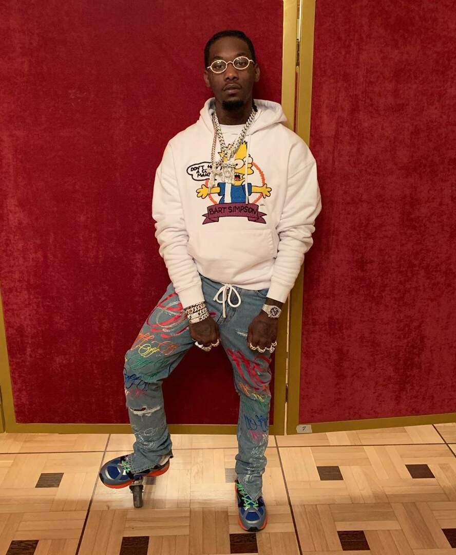 Offset Posing In Off-White