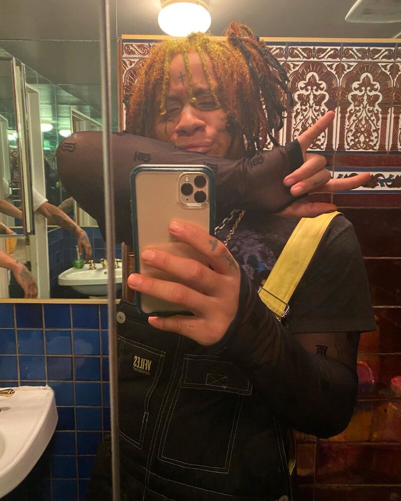 Trippie Redd Wearing Burberry, The Cure Merch Tee, & VFILES In 'Fit Pic